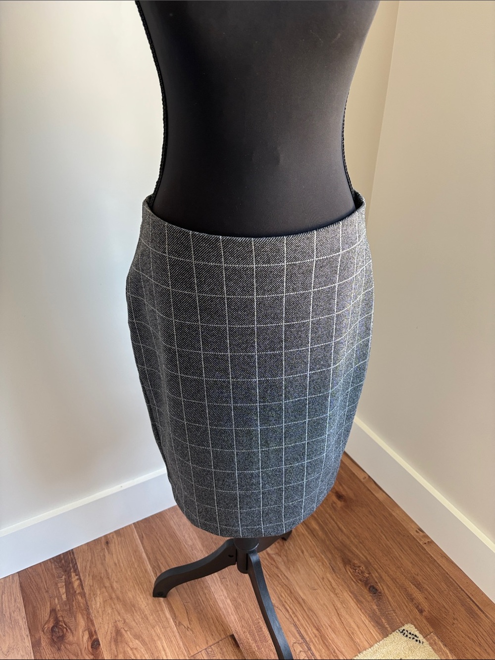 Ann Taylor Factory Charcoal Gray Windowpane Pencil Skirt